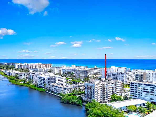 3581 S Ocean Boulevard 3B, South Palm Beach FL 33480