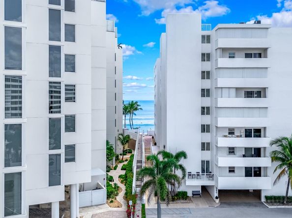 3581 S Ocean Boulevard 3B, South Palm Beach FL 33480