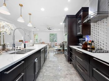 3909 Monarch Lane