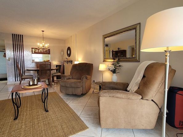 2901 NW 48th Ave 461, Lauderdale Lakes FL 33313