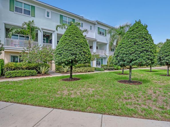 7091 Edison Place, Palm Beach Gardens FL 33418
