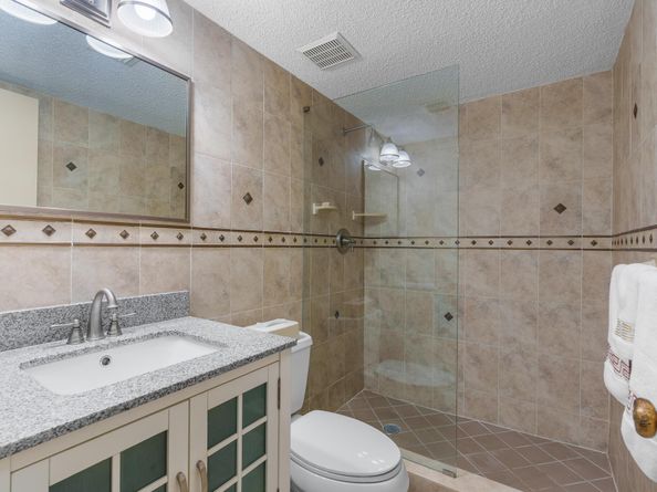 445 SE 21st Avenue 202, Deerfield Beach FL 33441