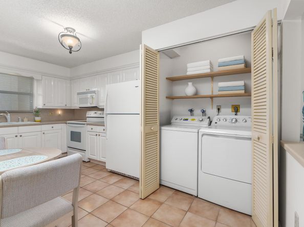 445 SE 21st Avenue 202, Deerfield Beach FL 33441