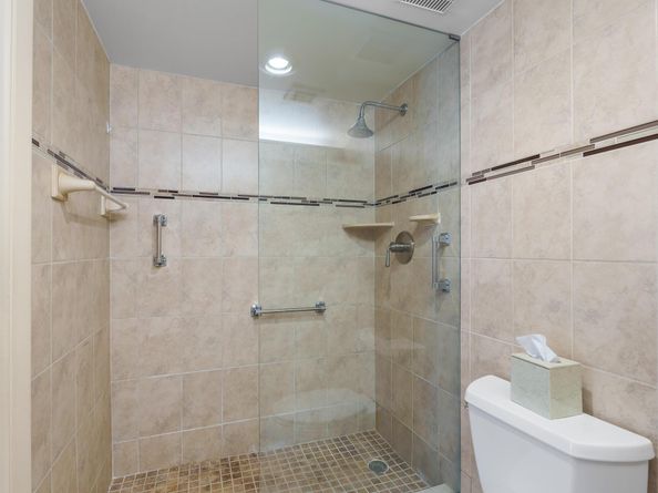 445 SE 21st Avenue 202, Deerfield Beach FL 33441