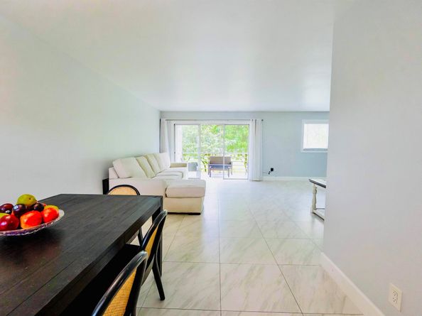 725 Lori Drive 212, Palm Springs FL 33461