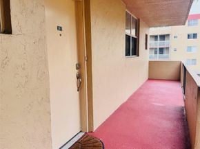 404 NW 68th Ave 301, Plantation FL 33317