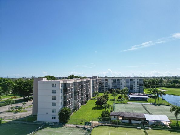 8900 Washington Blvd 115, Pembroke Pines FL 33025