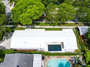 2330 Lake Avenue, West Palm Beach FL 33401