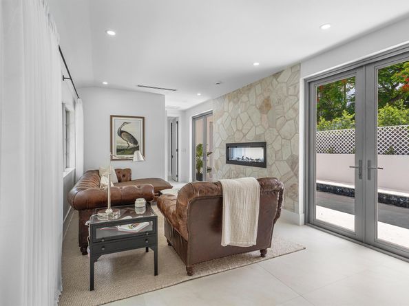 2330 Lake Avenue, West Palm Beach FL 33401