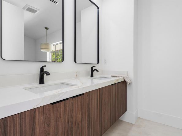 2330 Lake Avenue, West Palm Beach FL 33401