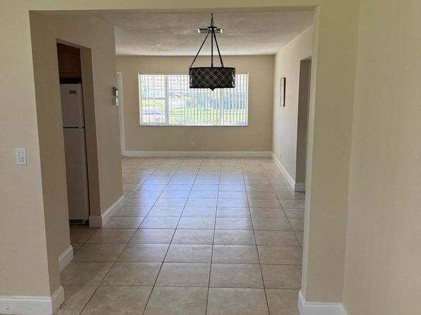1904 SW Golf Lane, Boynton Beach FL 33426