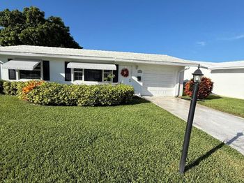 1904 SW Golf Lane