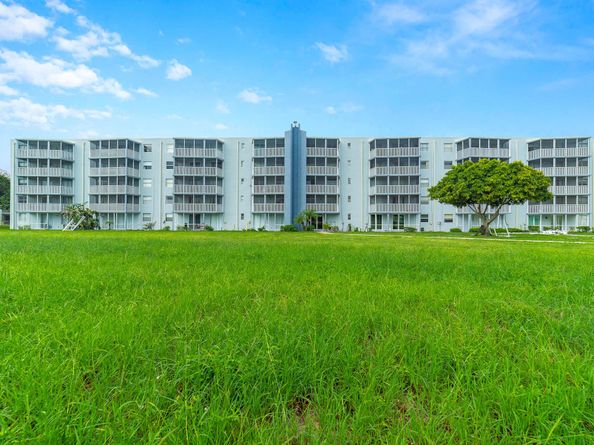 5301 NW 2nd Avenue PhE, Boca Raton FL 33487