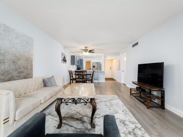 5301 NW 2nd Avenue PhE, Boca Raton FL 33487