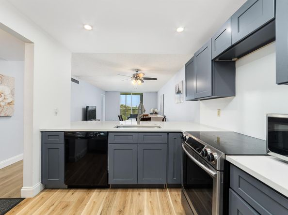 5301 NW 2nd Avenue PhE, Boca Raton FL 33487