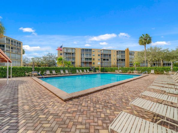 5301 NW 2nd Avenue PhE, Boca Raton FL 33487