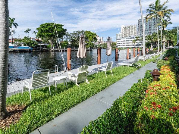 1000 SE 4th St 311, Fort Lauderdale FL 33301