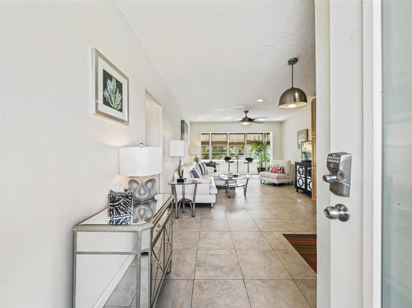 1000 SE 4th St 311, Fort Lauderdale FL 33301