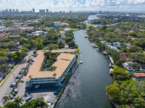 1000 SE 4th St 311, Fort Lauderdale FL 33301