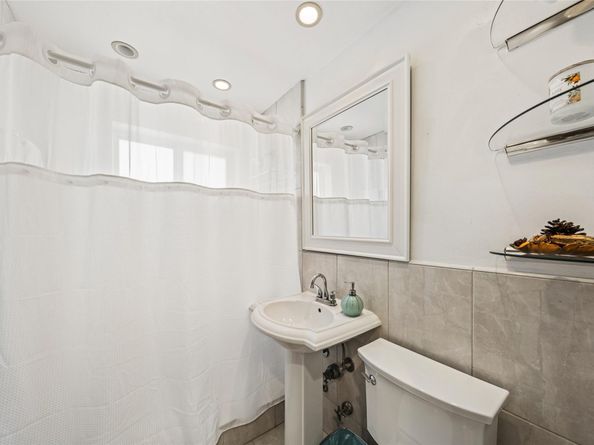 1000 SE 4th St 311, Fort Lauderdale FL 33301