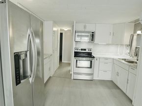 8520 SW 18th Ct, Davie FL 33324