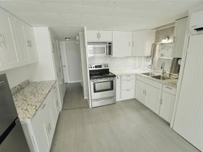 8520 SW 18th Ct, Davie FL 33324