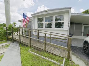 8520 SW 18th Ct, Davie FL 33324