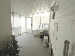 8520 SW 18th Ct, Davie FL 33324