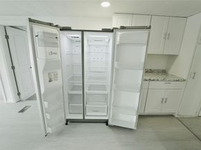 8520 SW 18th Ct, Davie FL 33324