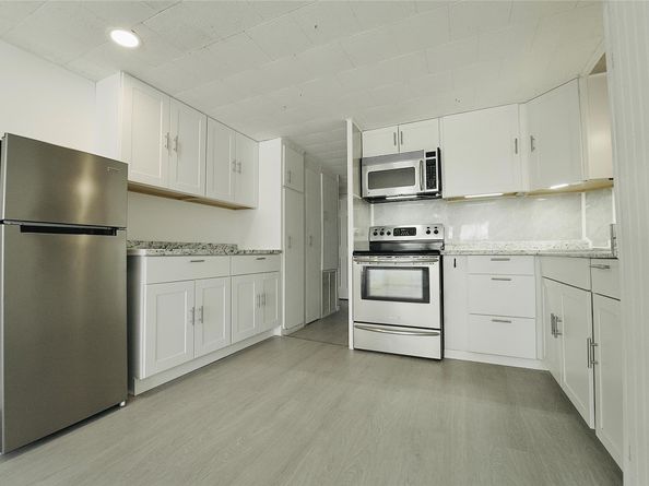 8520 SW 18th Ct, Davie FL 33324