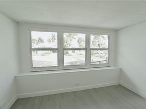 8520 SW 18th Ct, Davie FL 33324