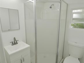 8520 SW 18th Ct, Davie FL 33324