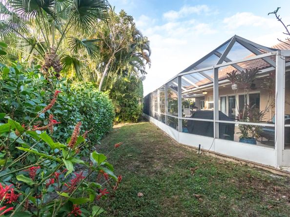 2891 NW 28th Terrace, Boca Raton FL 33434