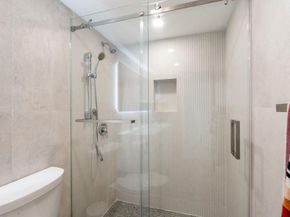 2030 S Ocean Dr 1407, Hallandale Beach FL 33009