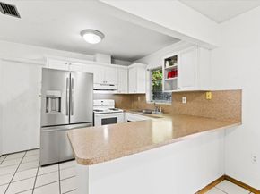10231 SW 27th St, Miami FL 33165