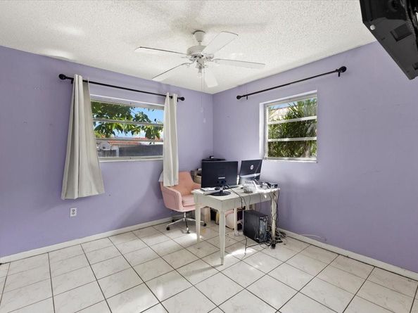 10231 SW 27th St, Miami FL 33165