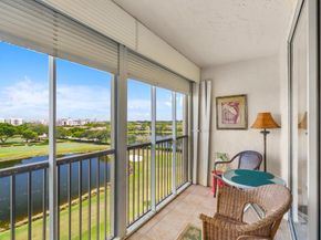 3300 W Rolling Hills Cir 704, Davie FL 33328
