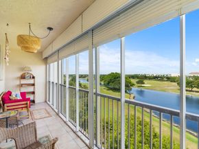 3300 W Rolling Hills Cir 704, Davie FL 33328