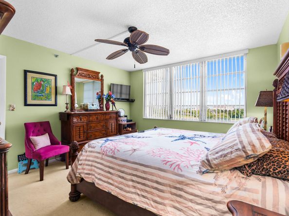3300 W Rolling Hills Cir 704, Davie FL 33328