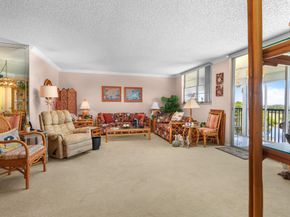 3300 W Rolling Hills Cir 704, Davie FL 33328