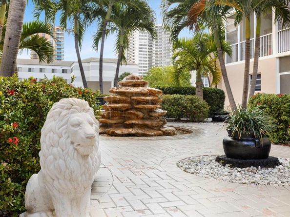 2097 S Ocean Dr 403, Hallandale Beach FL 33009