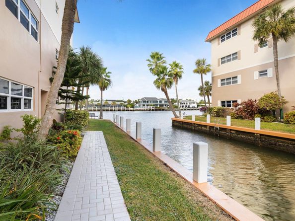 2097 S Ocean Dr 403, Hallandale Beach FL 33009