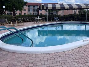9261 Sunrise Lakes Blvd 212, Sunrise FL 33322