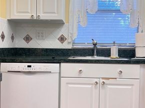 9261 Sunrise Lakes Blvd 212, Sunrise FL 33322