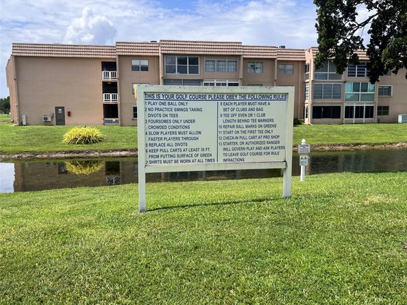 9261 Sunrise Lakes Blvd 212, Sunrise FL 33322