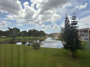 9261 Sunrise Lakes Blvd 212, Sunrise FL 33322