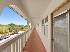 2302 Lucaya Ln L4, Coconut Creek FL 33066