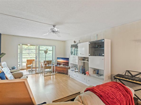 2302 Lucaya Ln L4, Coconut Creek FL 33066