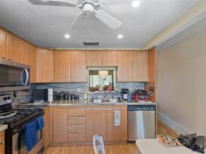 2302 Lucaya Ln L4, Coconut Creek FL 33066