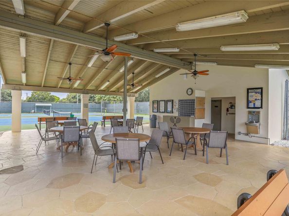 2302 Lucaya Ln L4, Coconut Creek FL 33066